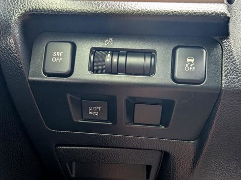 Used 2017 Subaru Crosstrek 2.0i Premium image 17