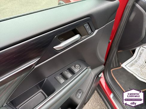 Used 2024 GMC Acadia AT4 w/ Luxury Package image 15