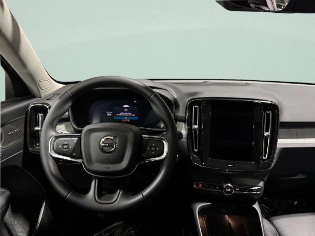 Used 2025 Volvo XC40 B5 Ultra w/ Climate Package AWD/4WD image 10