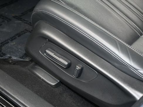 Used 2023 Honda HR-V EX-L image 13