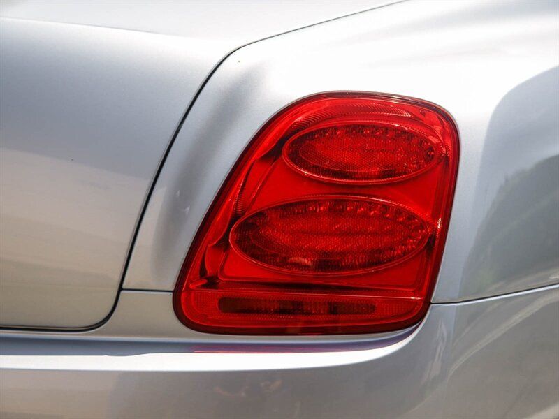 Used 2006 Bentley Flying Spur Flying Spur AWD/4WD image 10