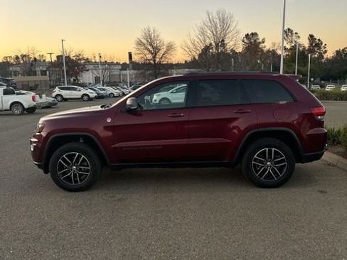 Used 2017 Jeep Grand Cherokee Trailhawk w/ Trailhawk Luxury Group image 1