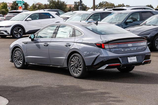 New 2026 Hyundai Sonata SEL FWD image 2