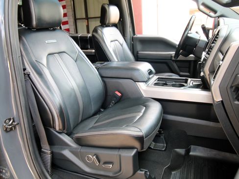 Used 2021 Ford F250 Platinum image 44