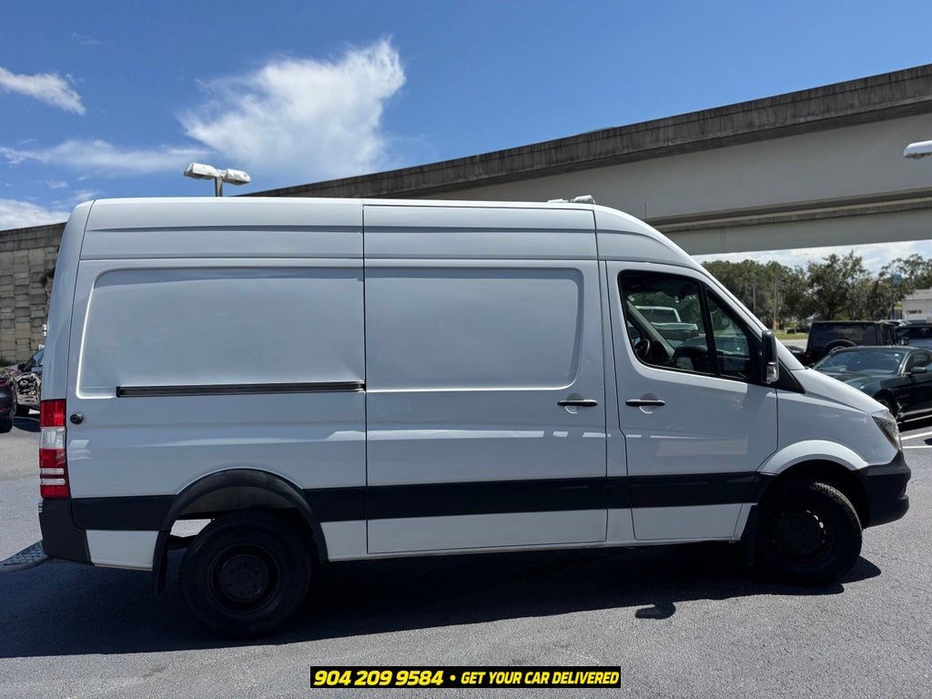 Used 2017 Mercedes-Benz Sprinter 2500 image 9
