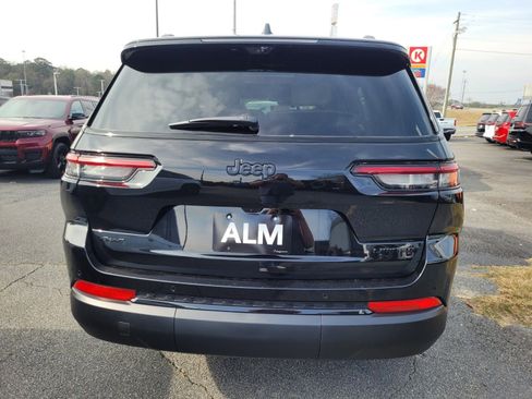 New 2025 Jeep Grand Cherokee L Limited w/ Luxury Tech Group II image 7