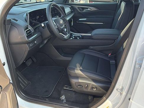 New 2026 Chevrolet Traverse LT FWD image 13