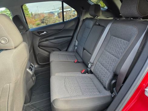 Used 2022 Chevrolet Equinox LT image 17