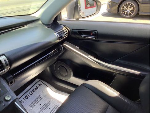 Used 2016 Lexus IS 200t RWD image 13