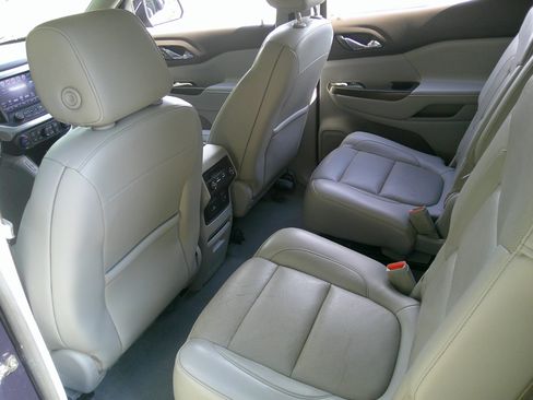 Used 2017 GMC Acadia SLT image 48