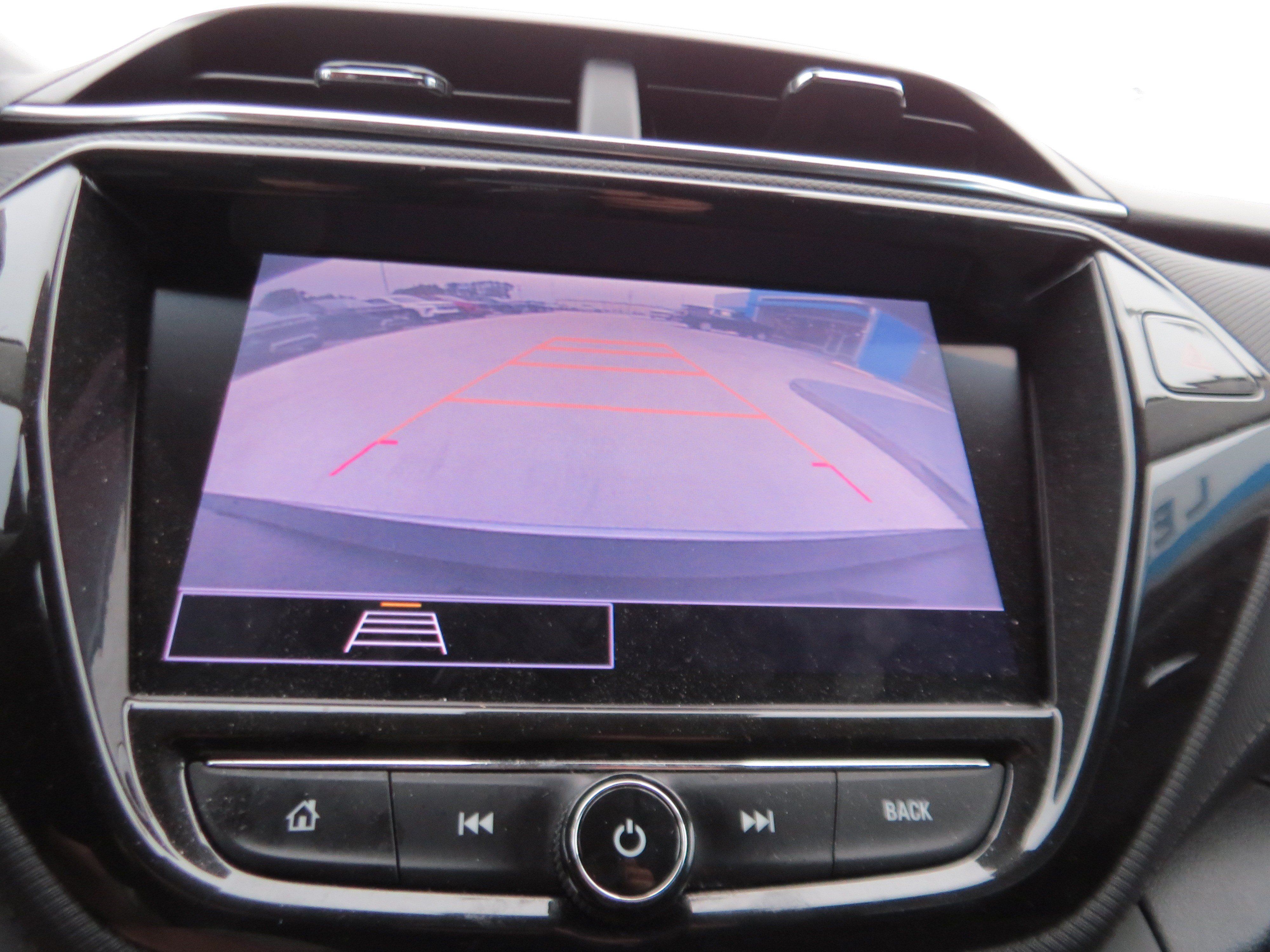 Used 2022 Chevrolet TrailBlazer LT w/ Convenience Package FWD image 19