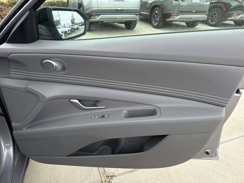 New 2026 Hyundai Elantra SEL Sport image 18