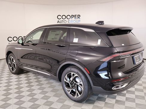 New 2026 Lincoln Nautilus Premier AWD/4WD image 22