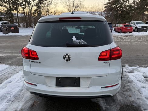 Used 2017 Volkswagen Tiguan Sport image 7