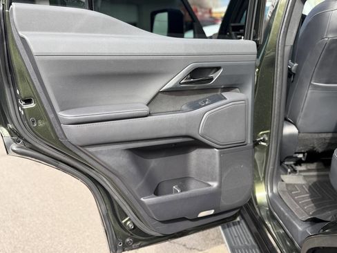 Used 2025 Lexus GX 550 w/ Accessory Package (31) image 95