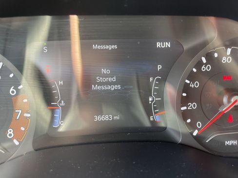 Used 2024 Jeep Compass Limited image 12