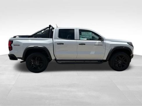 New 2025 Chevrolet Colorado Trail Boss w/ Midnight Edition image 7