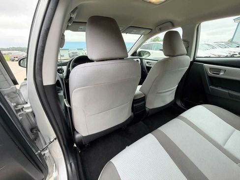 Used 2017 Toyota Corolla LE FWD image 15