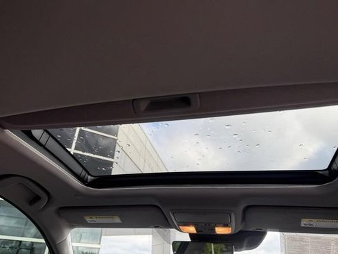 Used 2018 Honda Accord Touring image 15