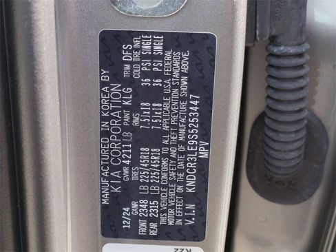 New 2025 Kia Niro EX Touring image 40