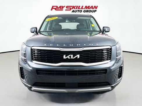 Used 2022 Kia Telluride EX w/ EX Premium Package image 2