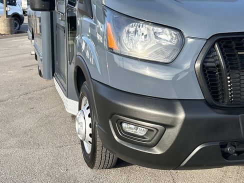 Used 2022 Ford Transit 350 DRW image 11