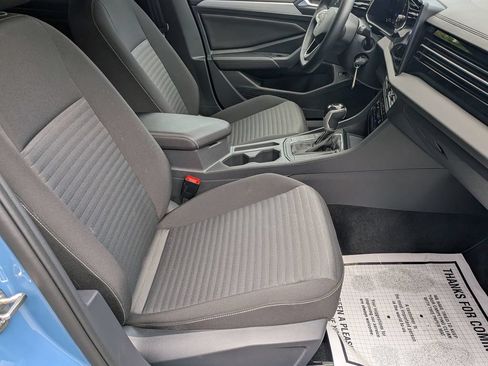 Used 2025 Volkswagen Jetta S FWD image 33