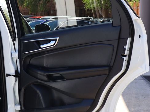 Used 2021 Ford Edge SEL FWD image 26