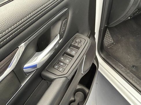 New 2026 RAM 1500 Laramie AWD/4WD image 12