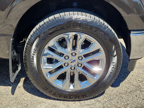 Used 2024 Ford F150 Lariat w/ Bed Utility Package AWD/4WD image 8