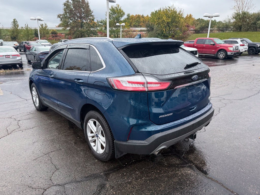 Used 2020 Ford Edge SEL w/ Convenience Package AWD/4WD image 2