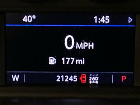 Used 2021 Chevrolet Tahoe Z71 w/ Z71 Signature Package image 23