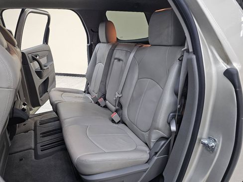 Used 2013 GMC Acadia SLT FWD image 26