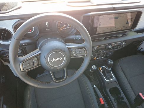 Used 2024 Jeep Wrangler Unlimited Sport image 11