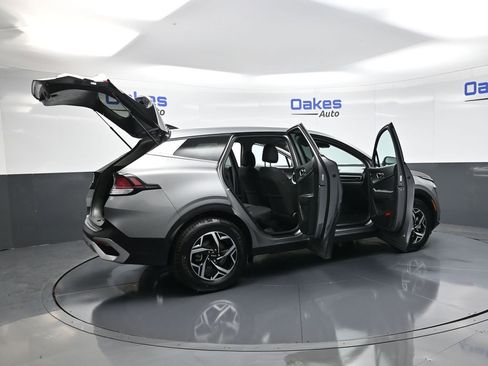 Certified 2024 Kia Sportage LX image 53