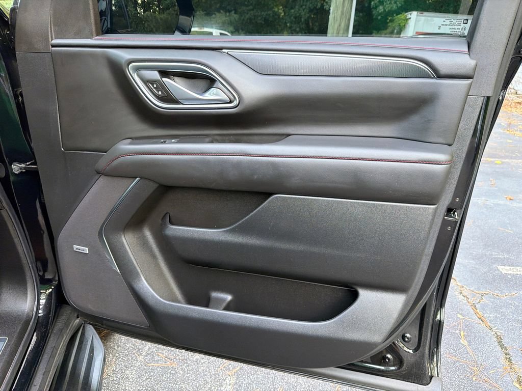Used 2024 Chevrolet Tahoe RST w/ Luxury Package RWD image 14