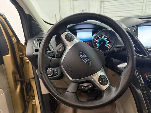 Used 2014 Ford Escape Titanium w/ Equipment Group 401A FWD image 16