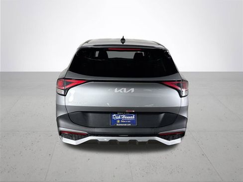 Certified 2024 Kia Sportage EX image 8