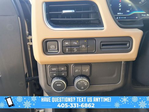 Used 2023 Chevrolet Suburban Premier image 21