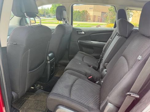 Used 2013 Dodge Journey American Value Package w/ Flexible Seating Group FWD image 8