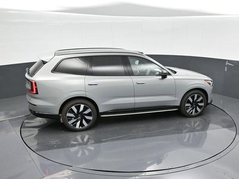 New 2025 Volvo EX90 Plus AWD/4WD image 22