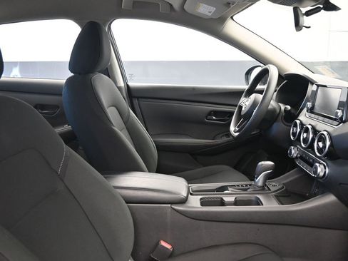 Used 2025 Nissan Sentra S FWD image 10