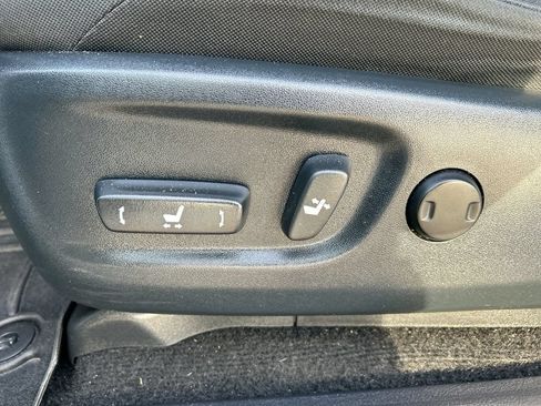 Used 2022 Toyota 4Runner SR5 RWD image 12