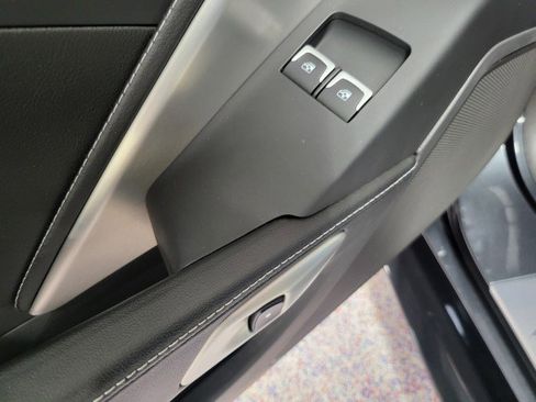 Used 2018 Chevrolet Corvette Stingray Coupe w/ Carbon Flash Badge Package image 16