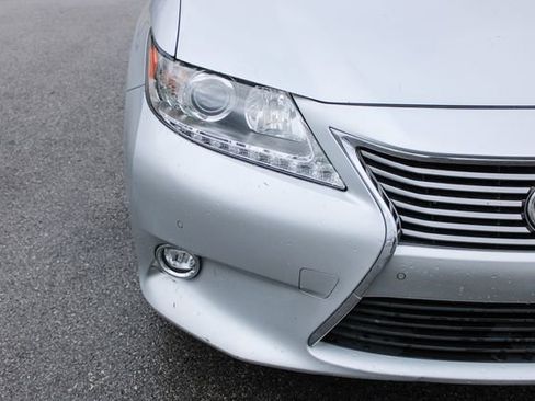 Used 2014 Lexus ES 350 w/ Ultra Luxury Package image 41