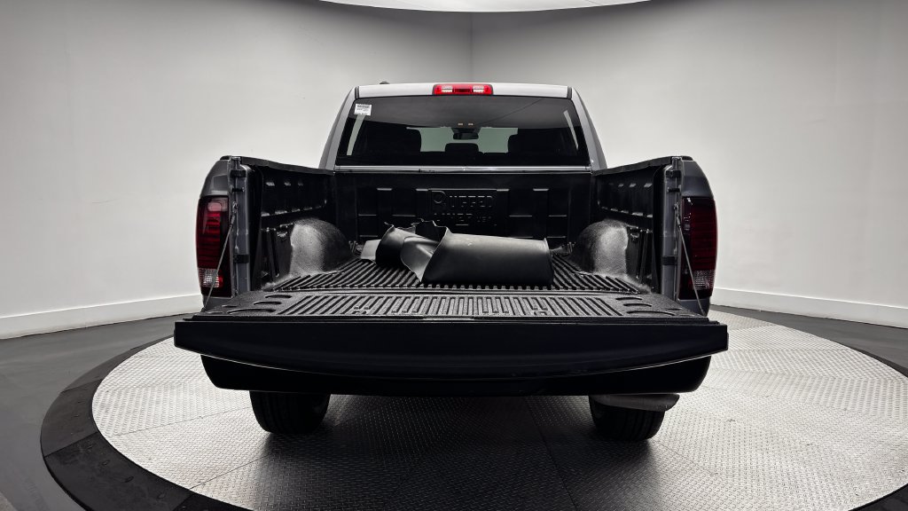 Used 2024 RAM 1500 Classic SLT AWD/4WD image 35