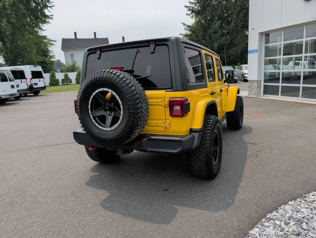 Used 2021 Jeep Wrangler Unlimited Rubicon w/ Dual Top Group AWD/4WD image 18