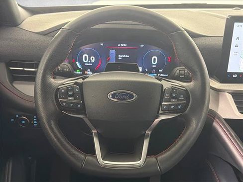 Used 2025 Ford Explorer ST-Line AWD/4WD image 25
