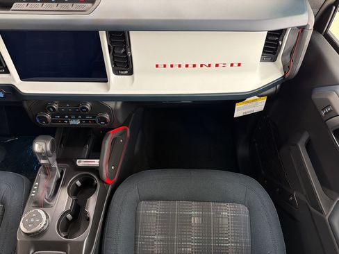 New 2026 Ford Bronco Heritage Edition AWD/4WD image 27