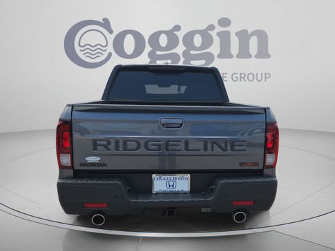 Certified 2024 Honda Ridgeline TrailSport image 4